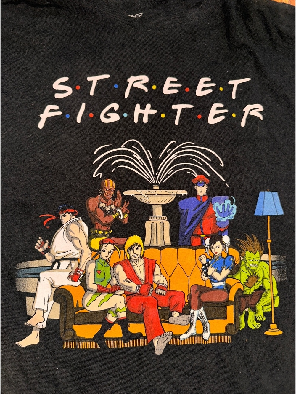 Men’s XL Street Fighter Capcom Friends Shirt